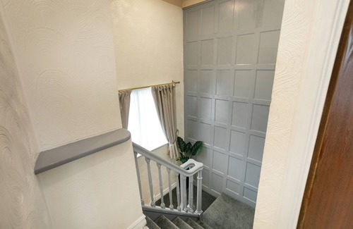 Bramley House | Wickersley House, Rotherham for Contractors and Families (Hosted by Emu-J Stays)