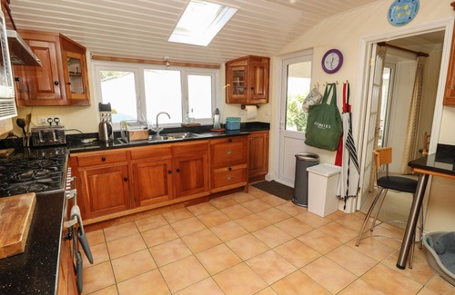Ventnor House | WICKINGS, pet friendly, country holiday cottage in Ventnor