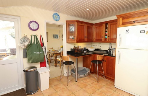 Ventnor House | WICKINGS, pet friendly, country holiday cottage in Ventnor