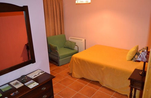 Moriles Cottage | Wide cortijo-lagar, located in the geographical center of Andalusia.