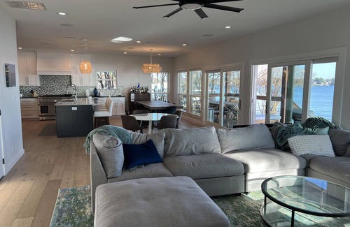 Gun Barrel City House | Wide open water with the best views on the lake! Close to town and all amenities