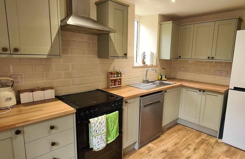 Huntsham Cottage | Widgery Cottage: Cozy Countryside Retreat In Rural Devon Village
