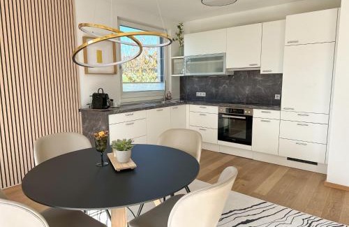 Seekirchen am Wallersee Apartment | "Wiesenblick" - Premium Apartments Seekirchen, mit Garten