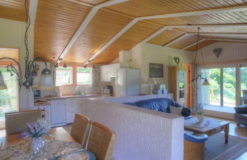 Bremke House | Wiesenhütte by Interhome