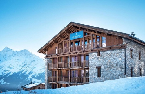Les Eucherts Apartment | Wifi, 150m from shops, swimming pool, sauna, hammam, balcony, tv, ski locker, 56m², La Rosière