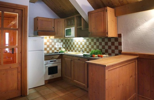 Oz Apartment | Wifi, 50m from resort center, fitness, swimming pool, sauna, hammam, balcony, tv, ski locker, 32m²