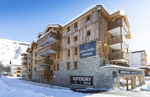 Les Deux Alpes Apartment | Wifi, fitness, sauna, hammam, terrace, balcony, parking, tv, ski locker, 74m², Les 2 Alpes