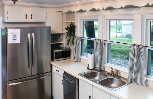 Denniston House | WiFi & Pet Friendly - Alice Rocks near Cave Run Lake & Red River Gorge!