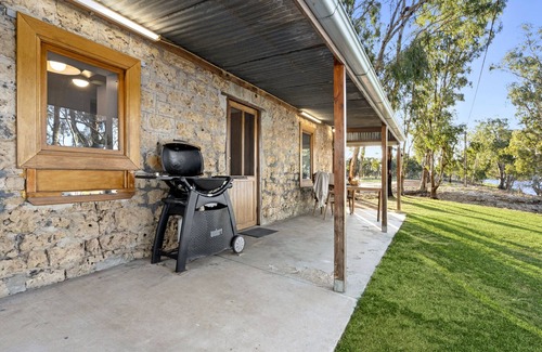 Moorook Cottage | Wigley Retreat