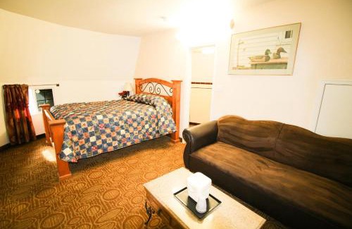 Rialto Hotel | Wigwam Motel