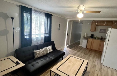 Coloma House | Wil-O-Paw Resort Unit #3