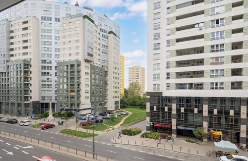 Mokotow Apartment | Wilanowska Metro Apartment 310