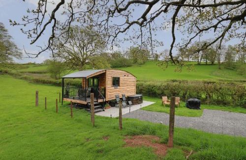 Llanddeusant House | Wild Acre