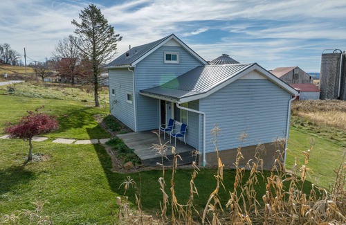 Deemston Cottage | Wild Acres Farm, Fishery and Hunting Preserve - Cottage