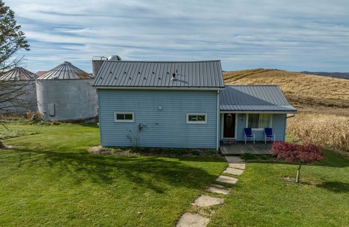 Deemston Cottage | Wild Acres Farm, Fishery and Hunting Preserve - Cottage