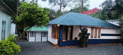 Kumily Hotel | wild campers homestay