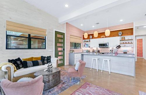 Wimberley House | Wild Candy-Blue Yodel