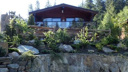 Port Renfrew House | Wild Coast Chalets