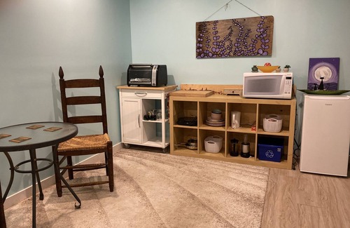 Cobourg Apartment | Wild Divine Sanctuary: Yoga + Nature + Zen