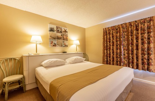 North End Hotel | Wild Dunes Inn