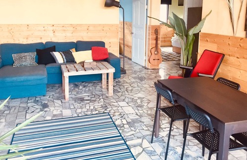 Manzhou House | Wild East entire house, 3 bedrooms, living room, kitchen