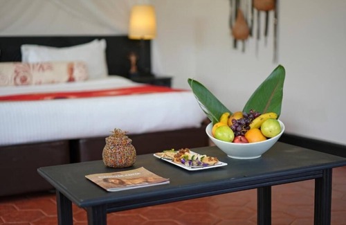 Maasai Mara Cabin | Wild Escape: Room with Breathtaking View | Free Parking