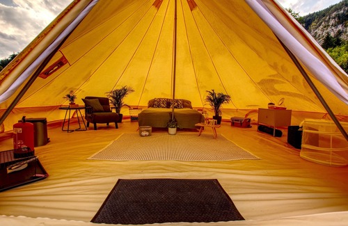 Schwarzau im Gebirge Resort | Wild Glamping in the Vienna Alps - “Mürzsteger Alps”