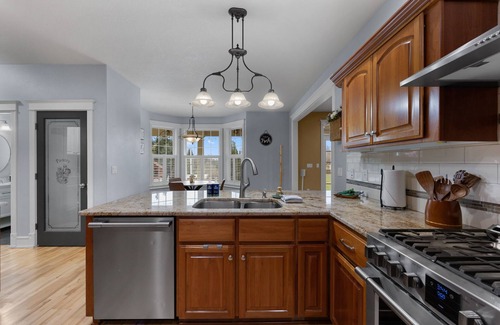 Oregon City House | Wild Haven Retreat- Spacious Home Close to Nature