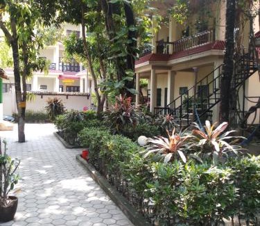 Sauraha House | Wild Horizons Guest House