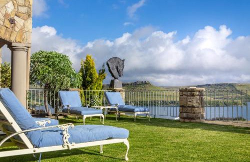 Phuthaditjhaba Cabin | Wild Horses Lodge