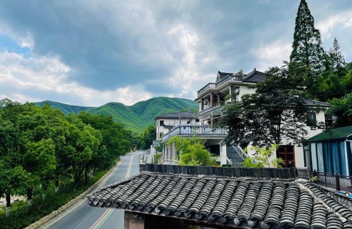Moganshan House | Wild House