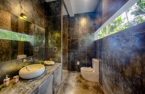 Unawatuna Villa | Wild Nest Villa | Modern 2 Bedrooms Villa with a Private Pool