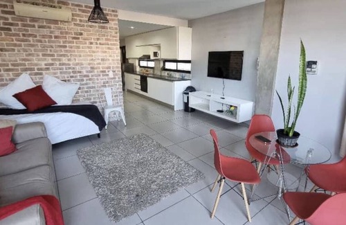 Windhoek Apartment | Wild olive conveniency right next to the mall amd private hospital.
