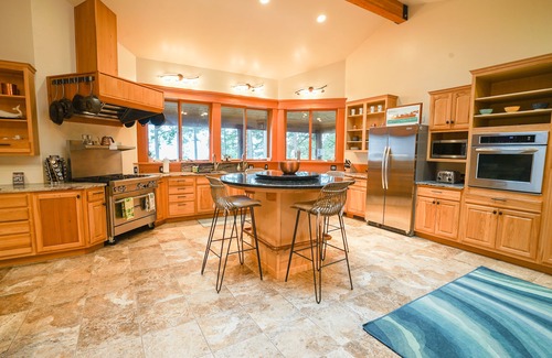 Quilcene Cabin | Wild Oyster Lodge on Hood Canal: Breathtaking Water Views, Beach, & Hot tub