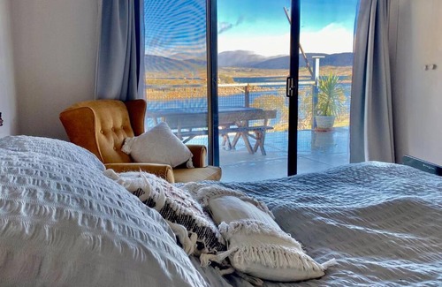 East Jindabyne House | Wild Pines Waterfront Lodge