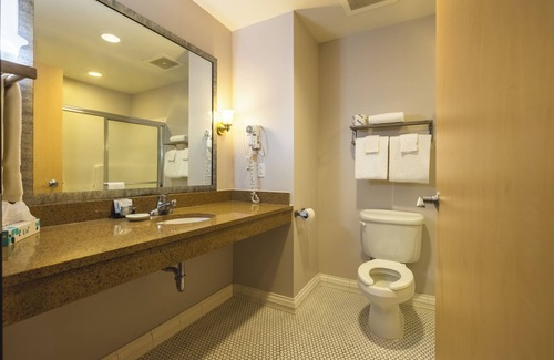 Clinton Hotel | Wild Rose Casino & Hotel Clinton