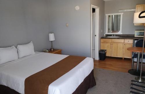 Grande Prairie Hotel | Wild Rose Country Inn
