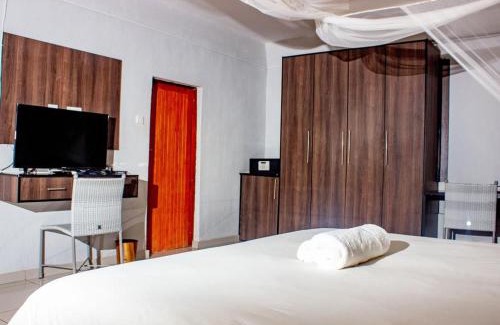 Kasane Resort | Wild View Resort