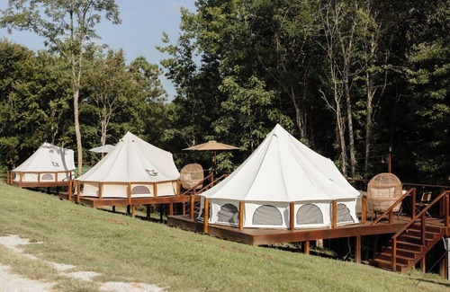 Silver Point Cabin | Wild West Luxury Glamping w/Hot Tub & Swimming Pool