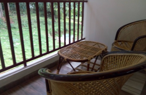 Kumily House | WILD WINDOW Homestay in front of Periyar Tiger Reserve forest