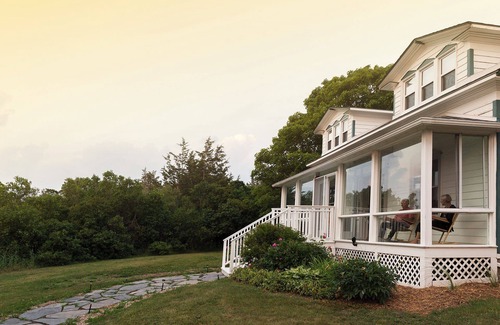 Bongard House | Wilda Farmhouse | 4 Bedrooms | 8 Guests | Hot Tub