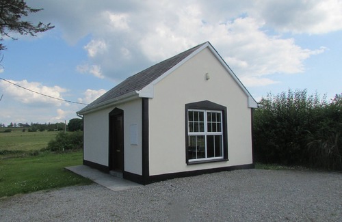 Ballylongford House | WildAtlanticWay Tarbert Kerry.4BR 4BR,Beach GamesRoom sleep8. discounts FiberB.B