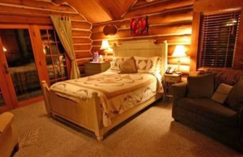 Leicester Bed & Breakfast | Wildberry Lodge