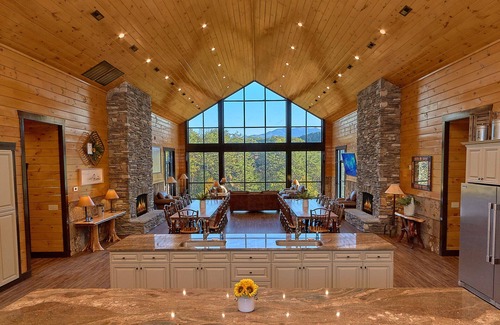 Gatlinburg - Pigeon Forge Cabin | Wildbriar Lodge - Brand New in December 2019!