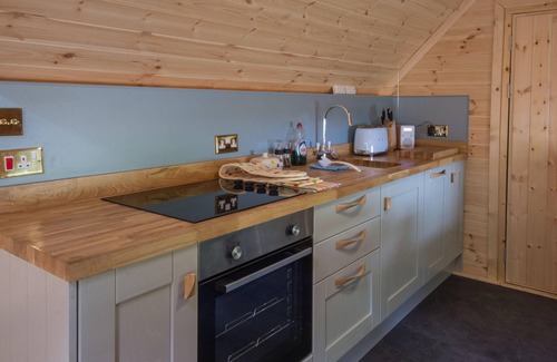 Lochgilphead Cabin | Wildcat Lodge - Kirnan House