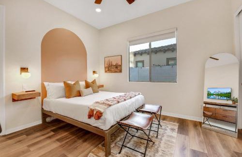 Rancho Santana House | Wilder Out West: Luxury Pickleball, Mini Golf, & Game Room!