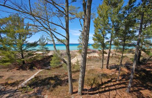Glen Arbor House | Wilderness 9