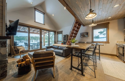 Eureka House | Wilderness Club Cottage on 18th Green