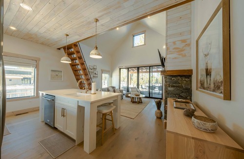 Eureka House | Wilderness Club Nest – Private Hot Tub | Forest View