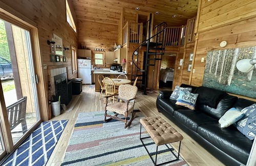 La Pointe Cabin | Wilderness Retreat - Secluded cottage tucked away in the Woods!